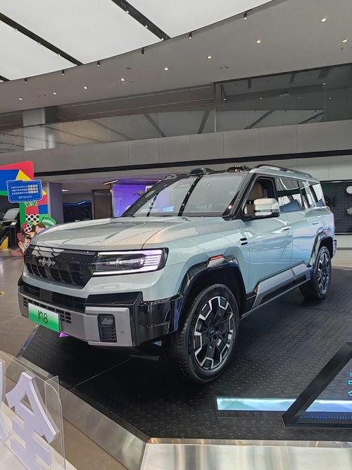 东莞205比亚迪方程豹硬派越野的爆款，英菲尼迪35周年与你共成长