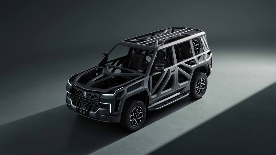 东莞205仰望U8硬派越野的科技魅力，国能汽车对传统燃油车市场的冲击